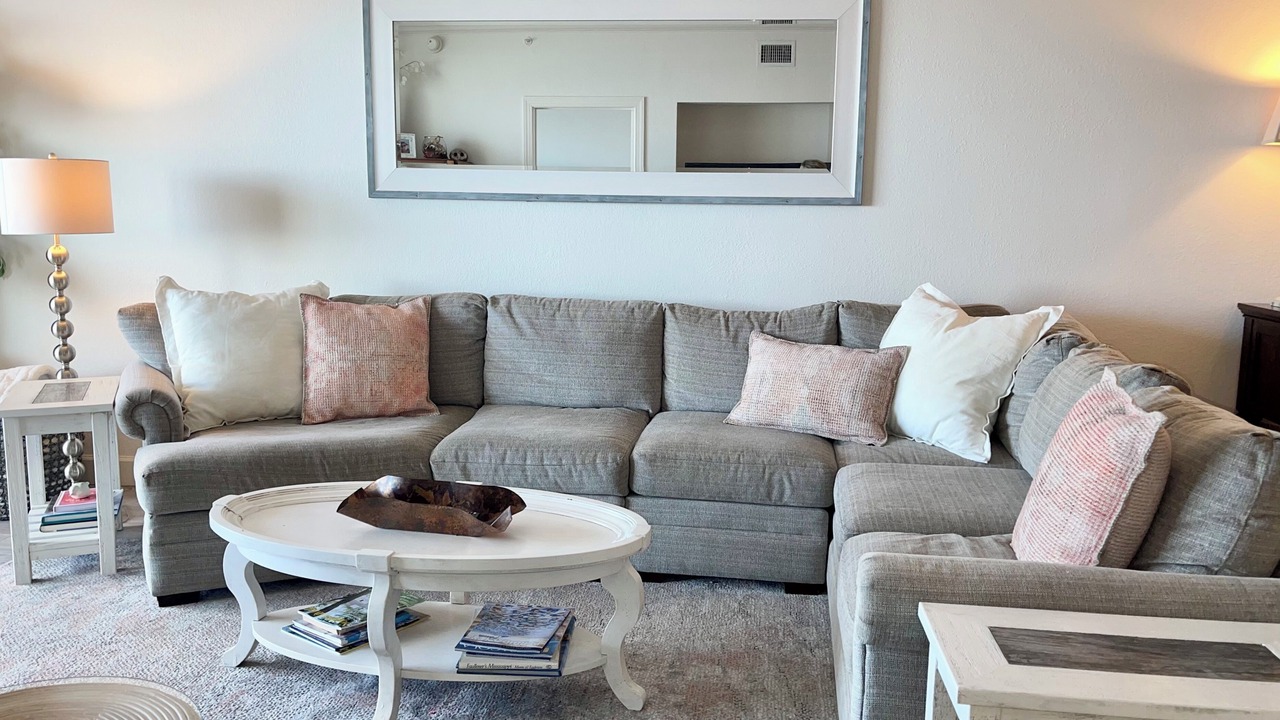 Photo of Livingroom in Ono Island