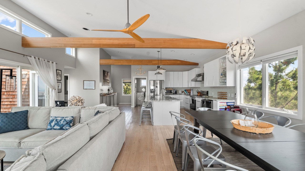 Photo of Livingroom in Ocean Bay Park