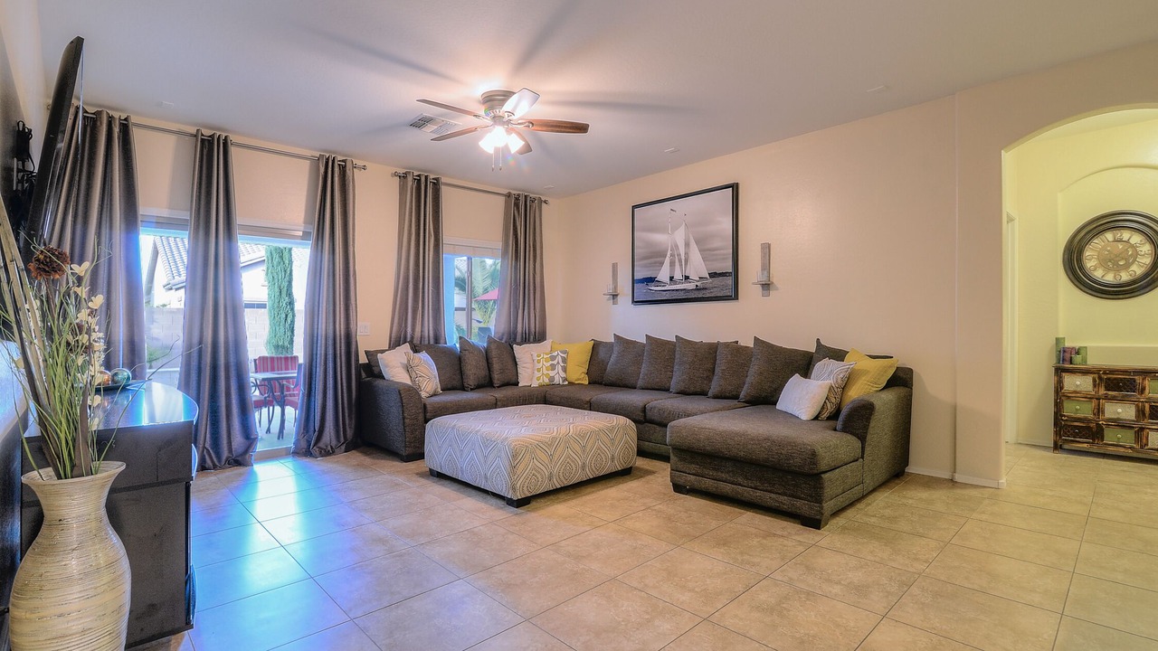 Photo of Livingroom in Canyon Trails South