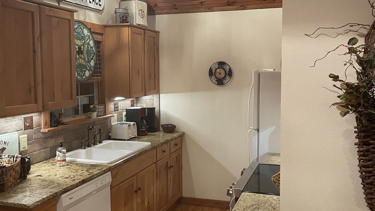 Photo of Kitchen in Branson West