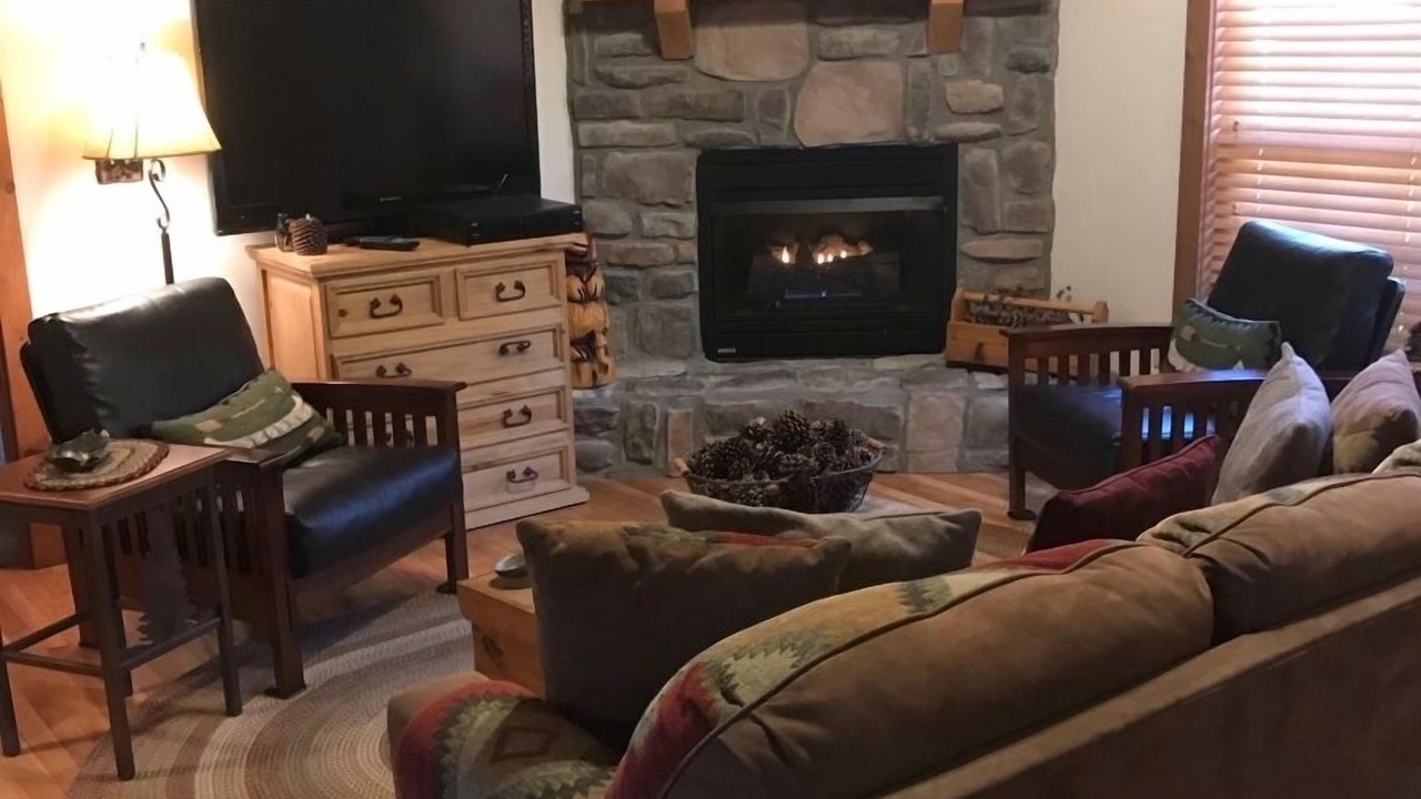 Photo of Livingroom in Branson West