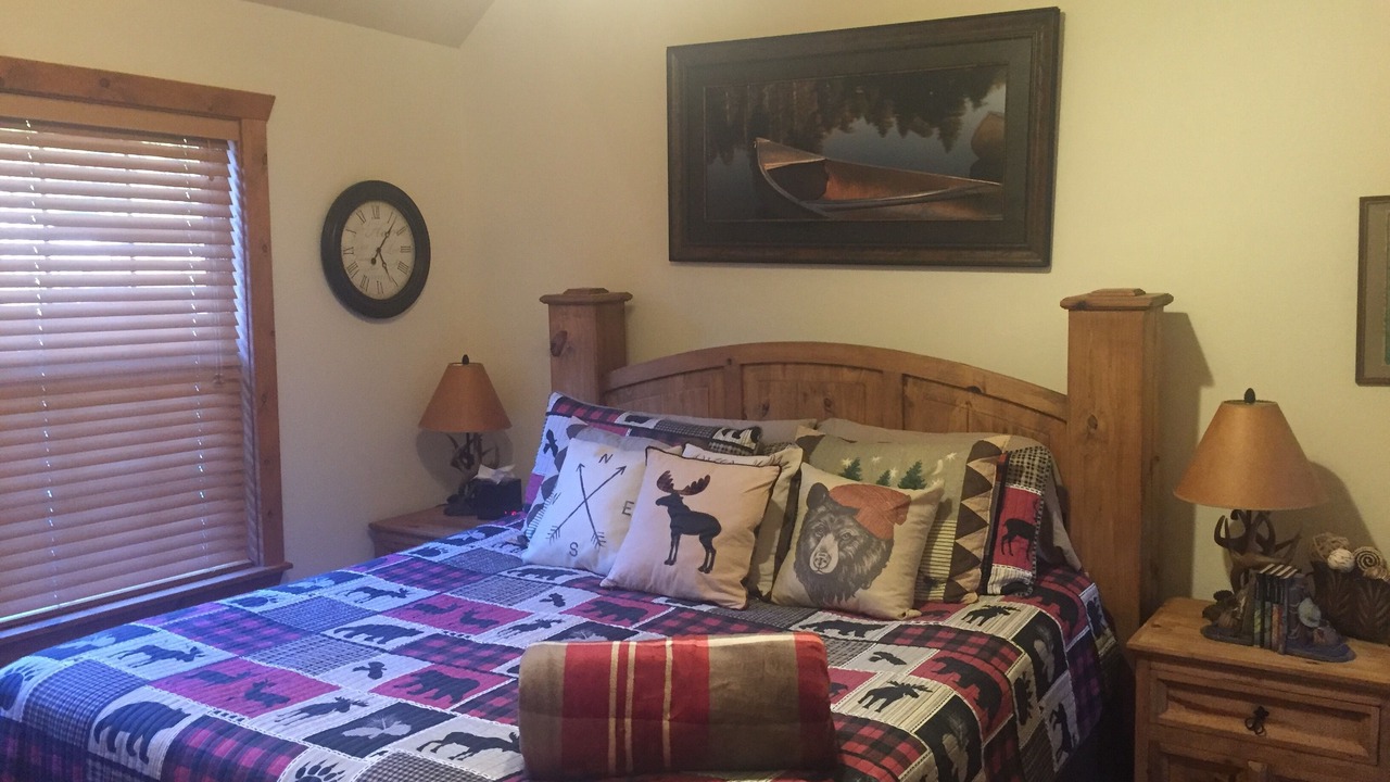 Photo of Bedroom in Branson West