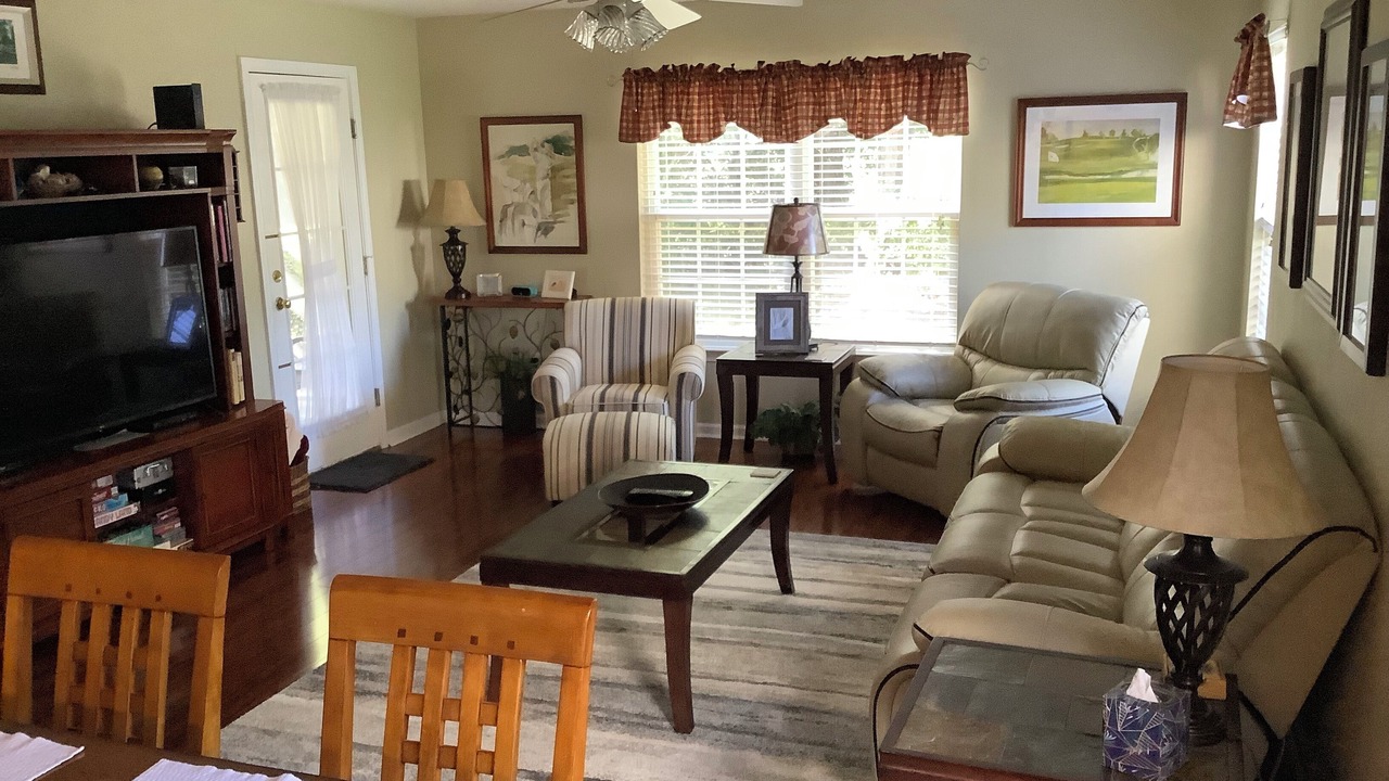 Photo of Livingroom in Pawleys Island