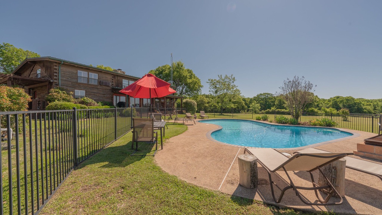 Photo of Outdoor in Cross Roads