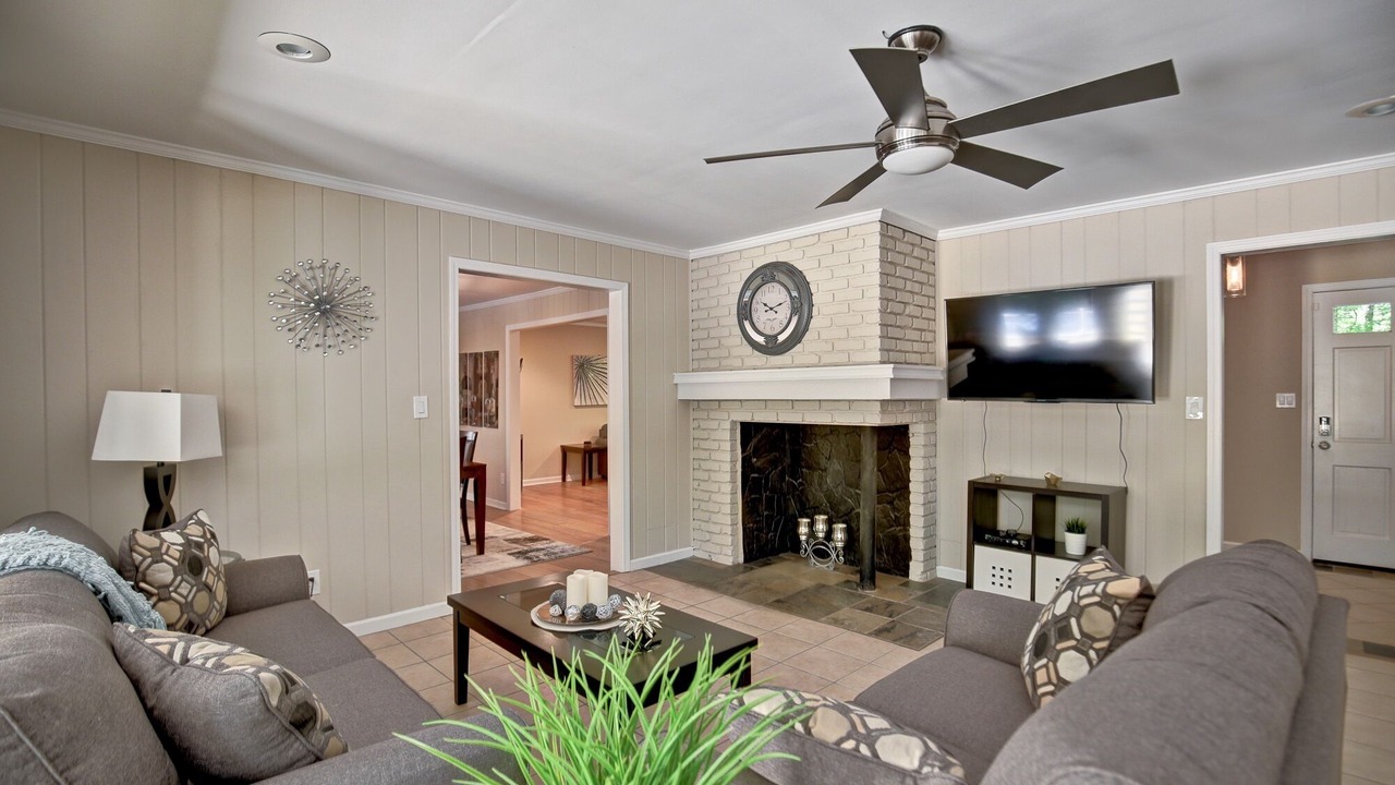 Photo of Bedroom in East Point