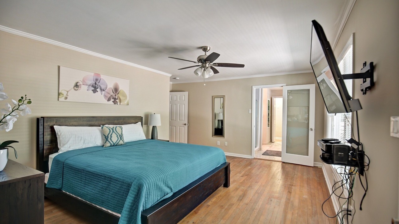 Photo of Bedroom in East Point
