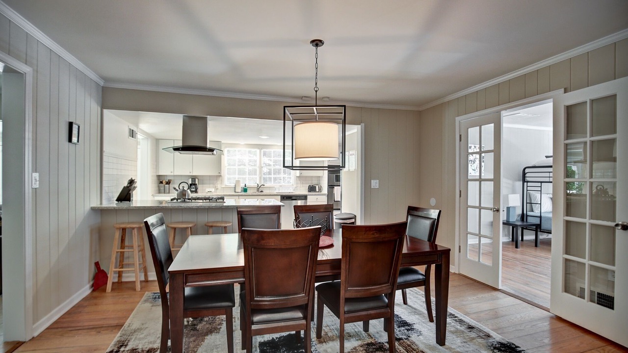 Photo of Bedroom in East Point