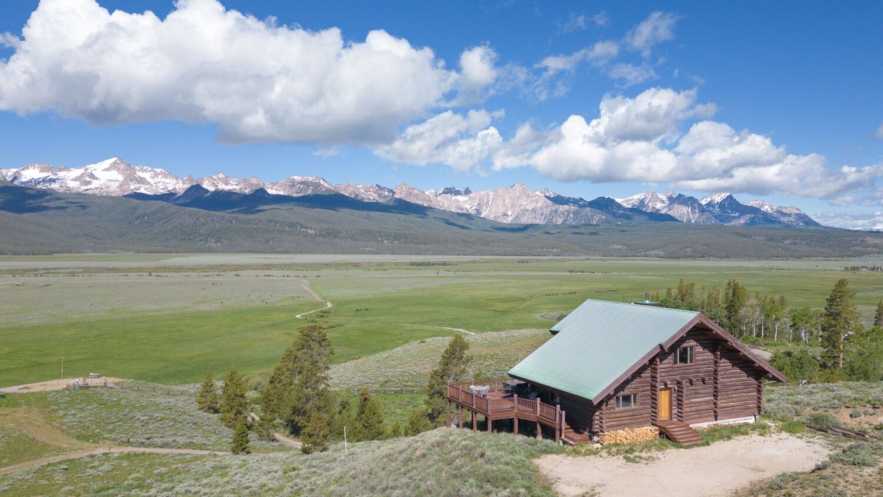 Photo of Others in Stanley