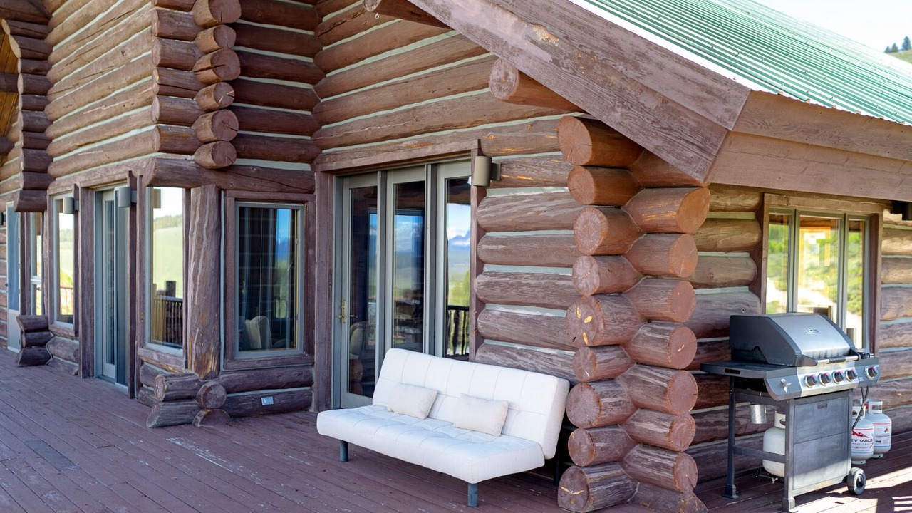 Photo of Others in Stanley