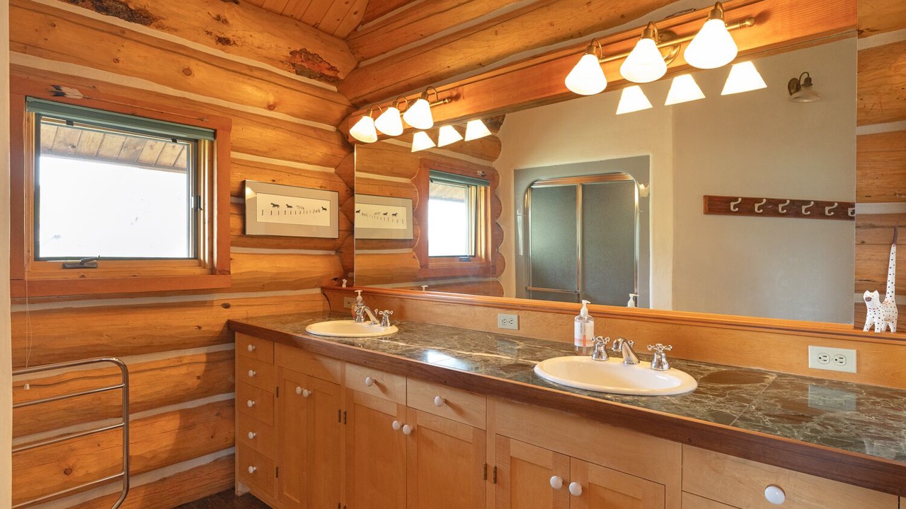 Photo of Bathroom in Stanley