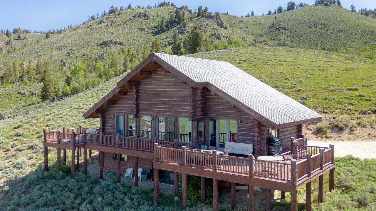 Photo of Others in Stanley