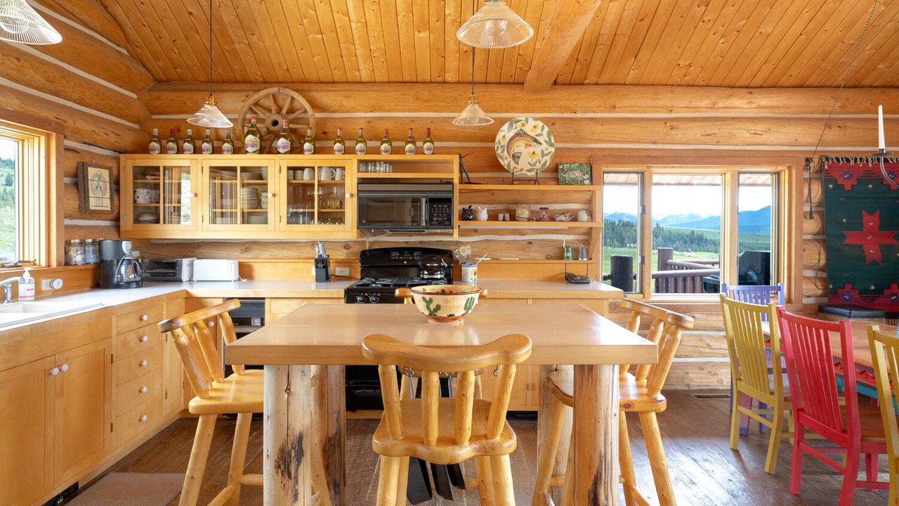 Photo of Others in Stanley