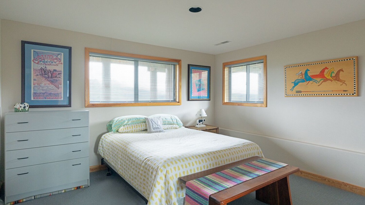 Photo of Others in Stanley