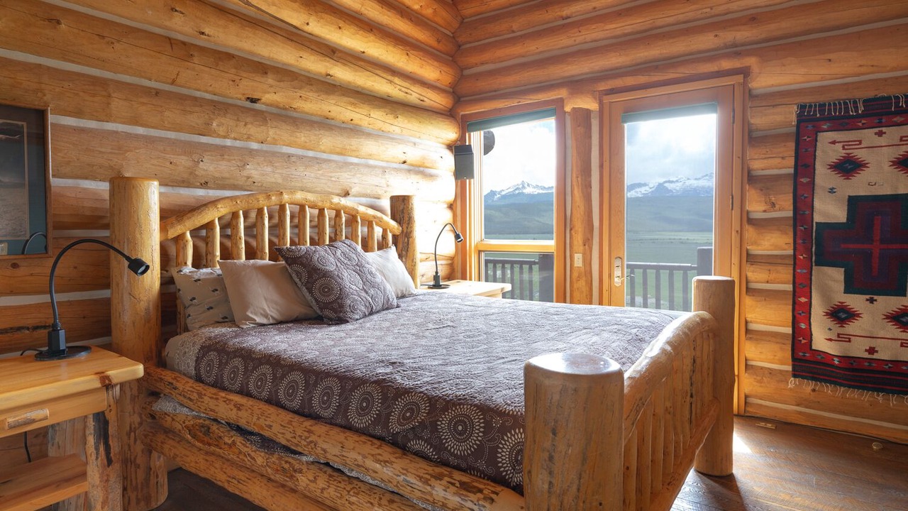 Photo of Others in Stanley