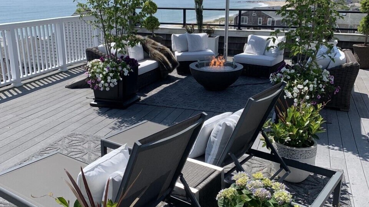 Photo of Outdoor in Watch Hill Historic District