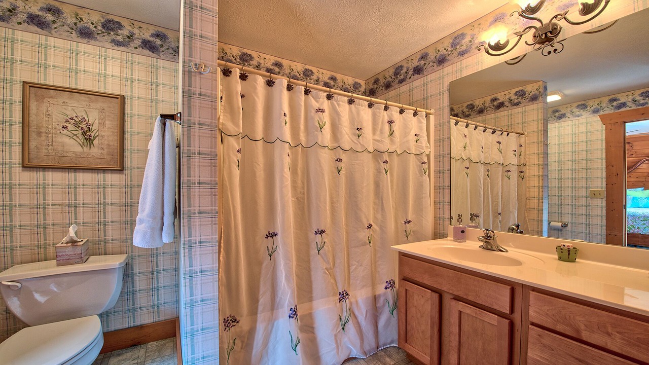 Photo of Bedroom in Maggie Valley