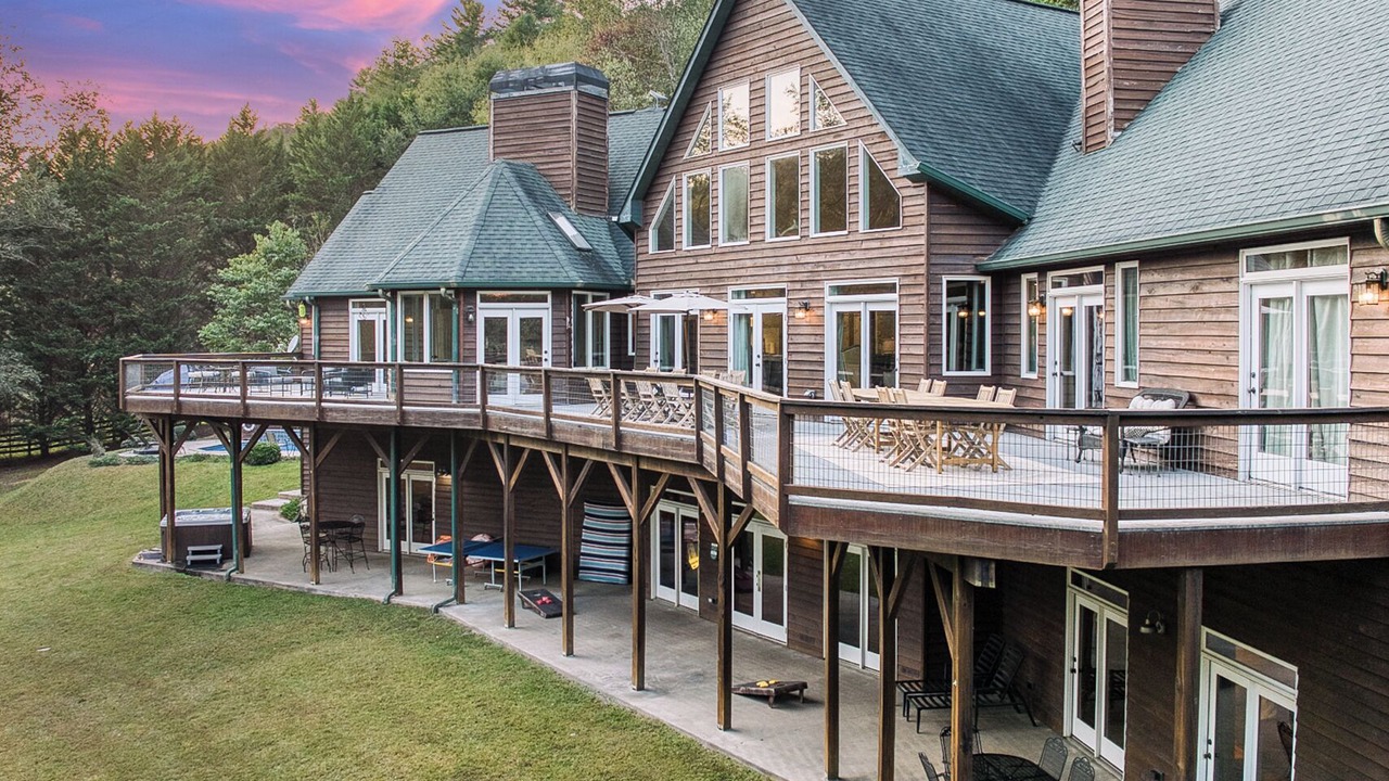 Photo of Outdoor in Mineral Bluff