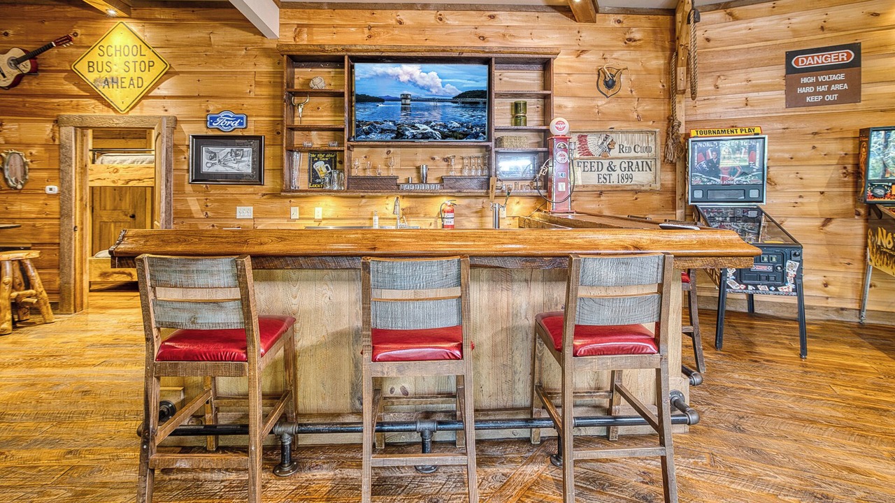 Photo of Others in Mineral Bluff