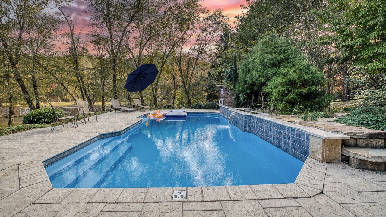 Photo of Outdoor in Mineral Bluff