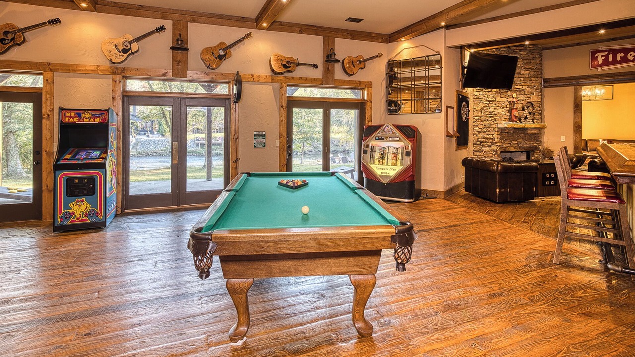 Photo of Outdoor in Mineral Bluff