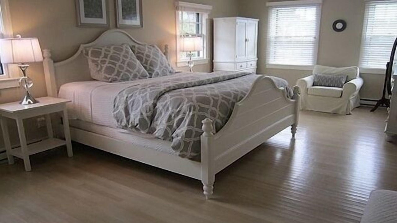 Photo of Others in Surfside