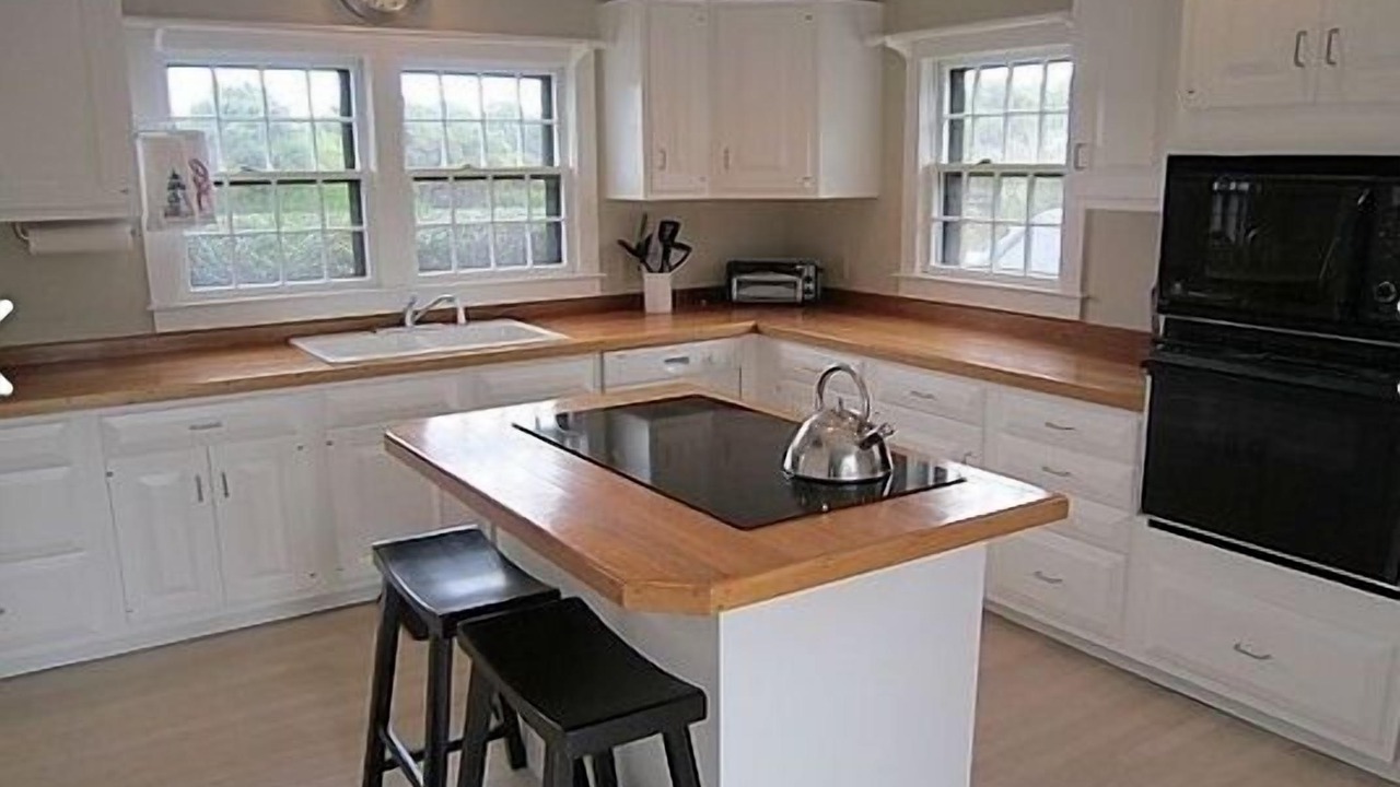 Photo of Others in Surfside