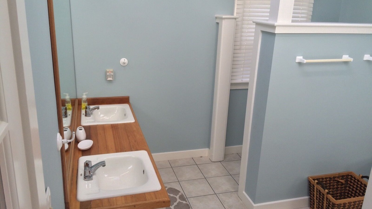 Photo of Others in Surfside