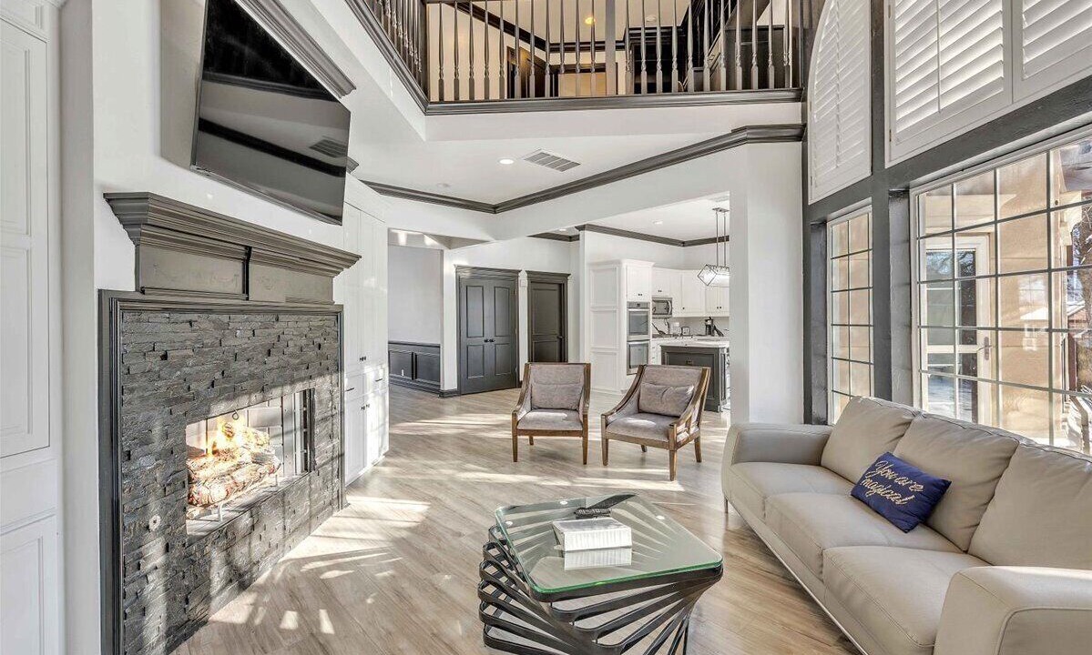 Photo of Livingroom in Edmond
