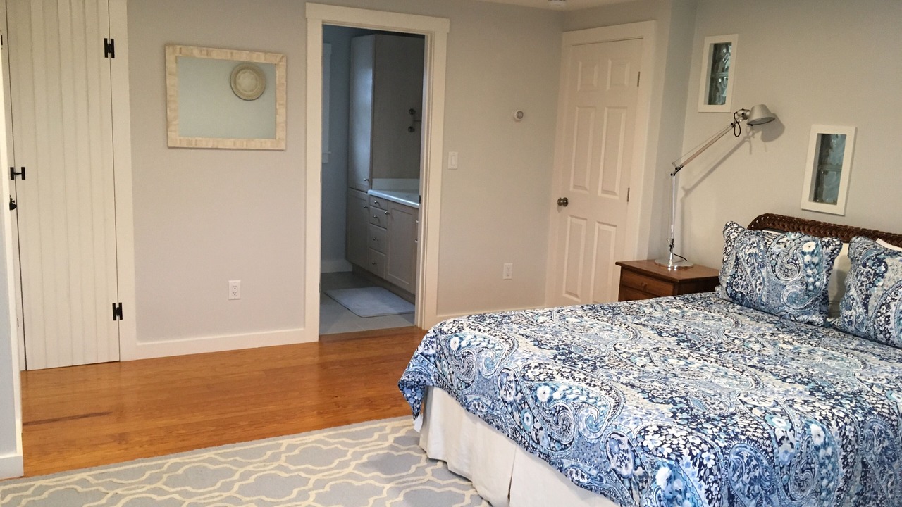 Photo of Bedroom in West of Town