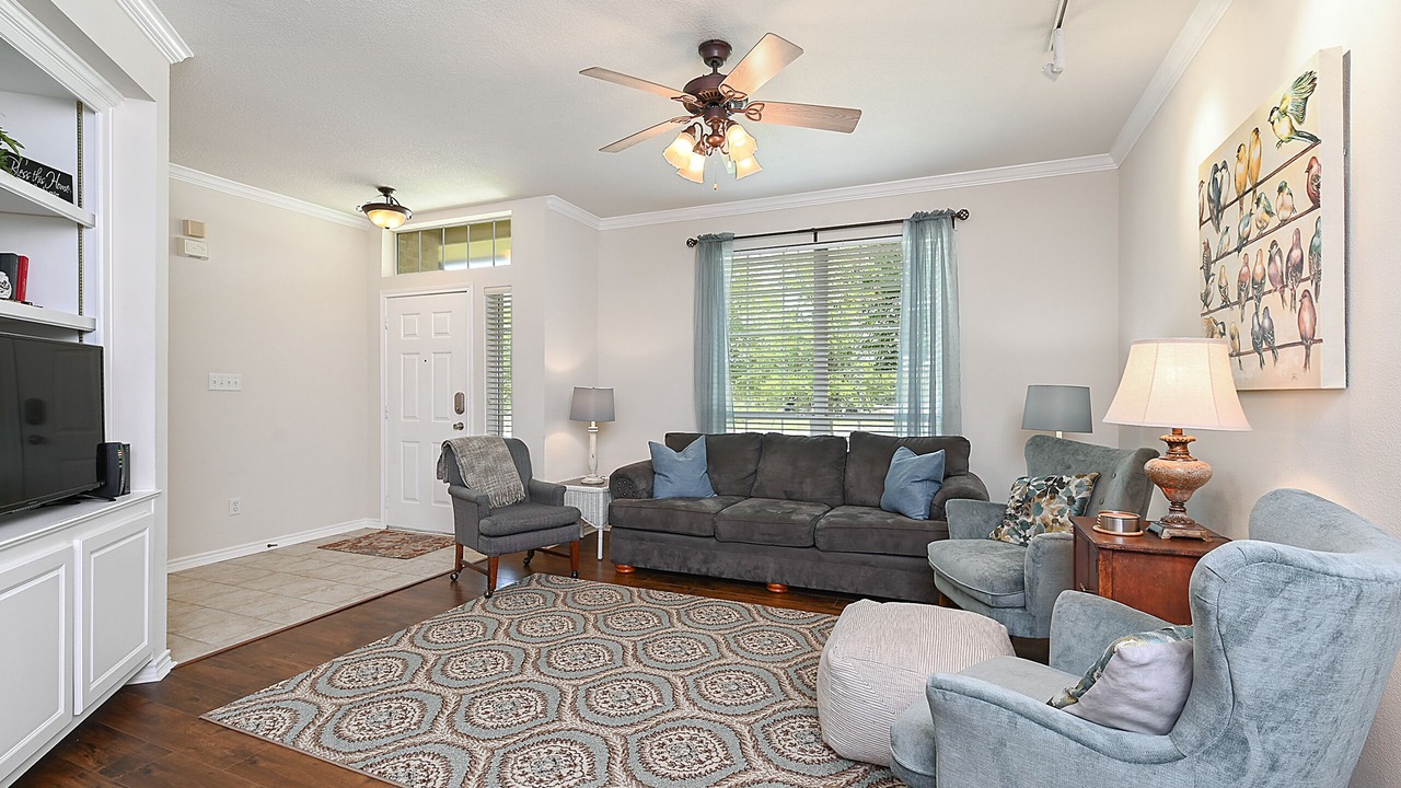Photo of Livingroom in Southwood Valley