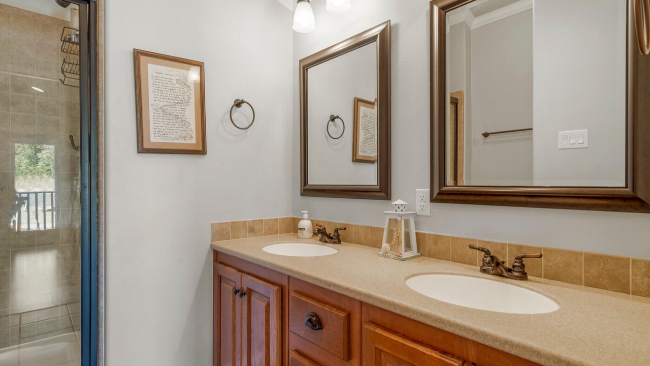 Photo of Bathroom in Sperry