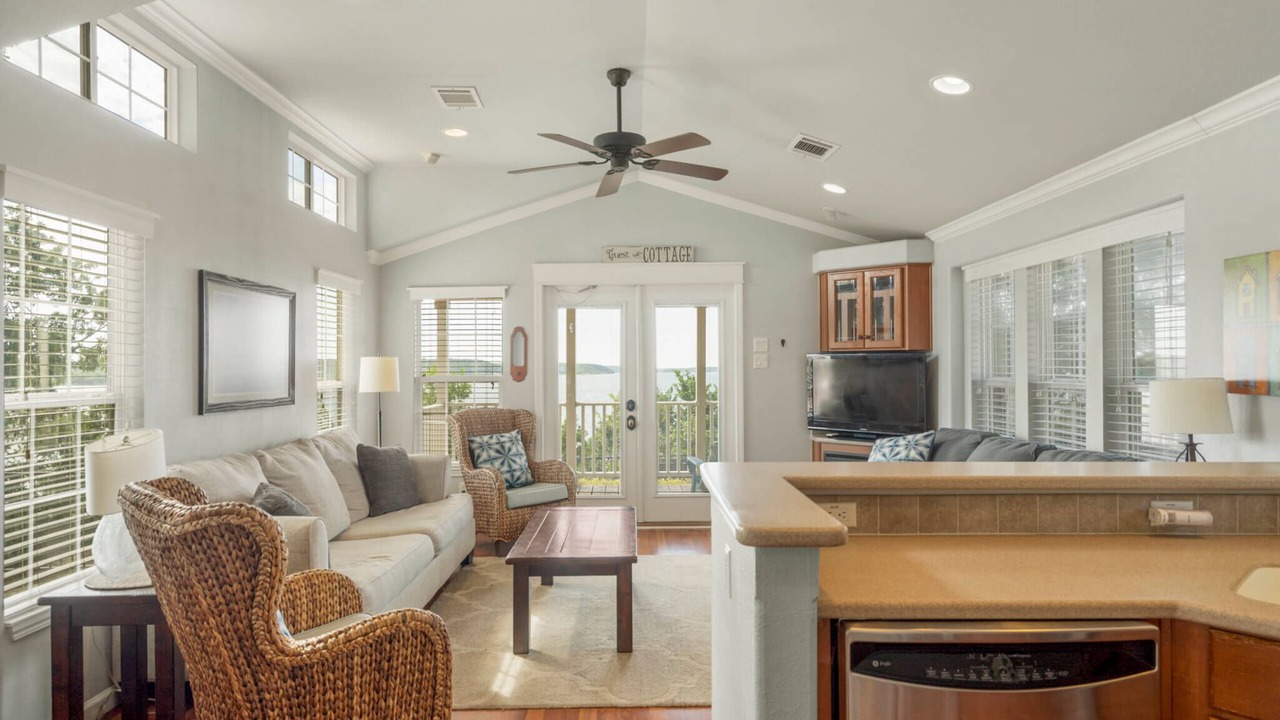 Photo of Livingroom in Sperry