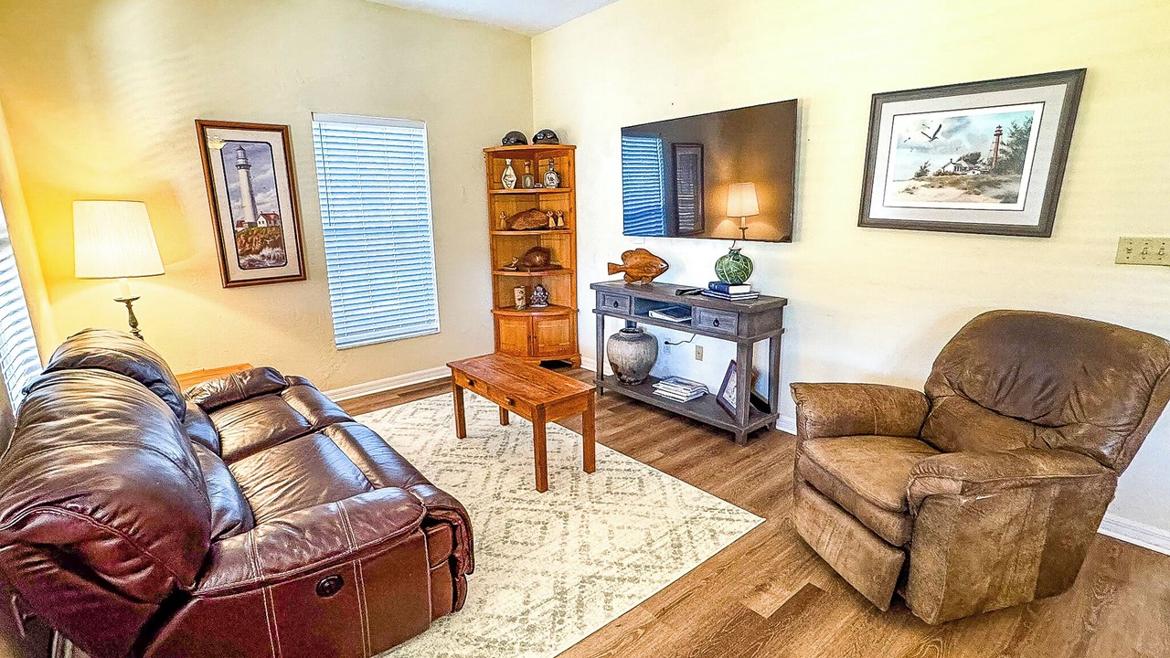 Photo of Livingroom in Carrabelle