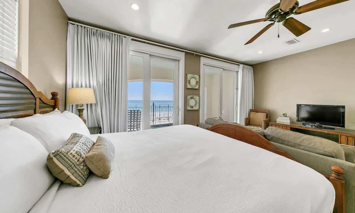 Photo of Bedroom in Delos