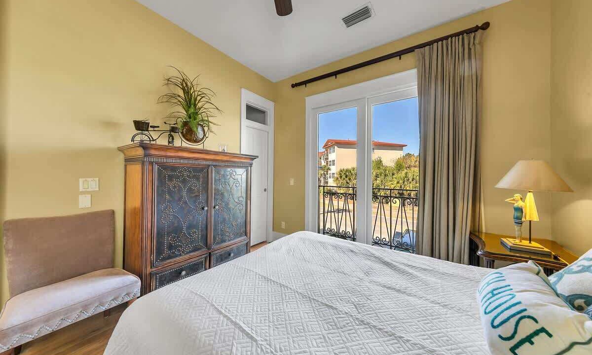 Photo of Others in Delos