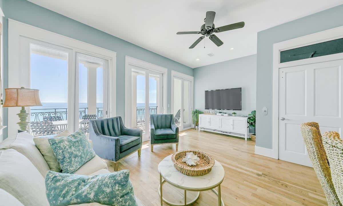 Photo of Others in Delos