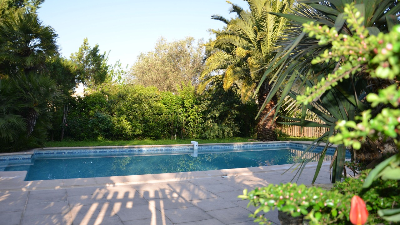 Photo of Outdoor in Beaulieu