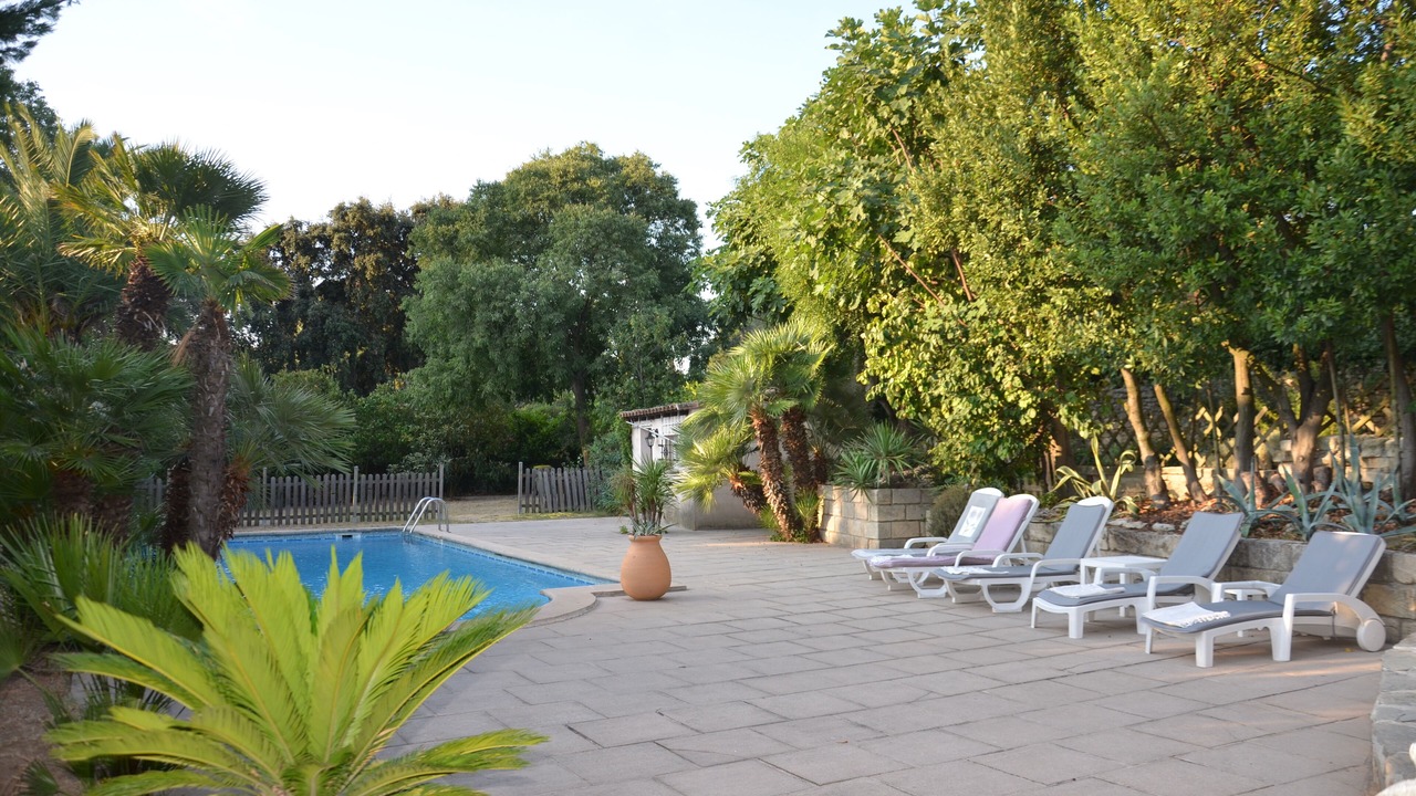 Photo of Outdoor in Beaulieu