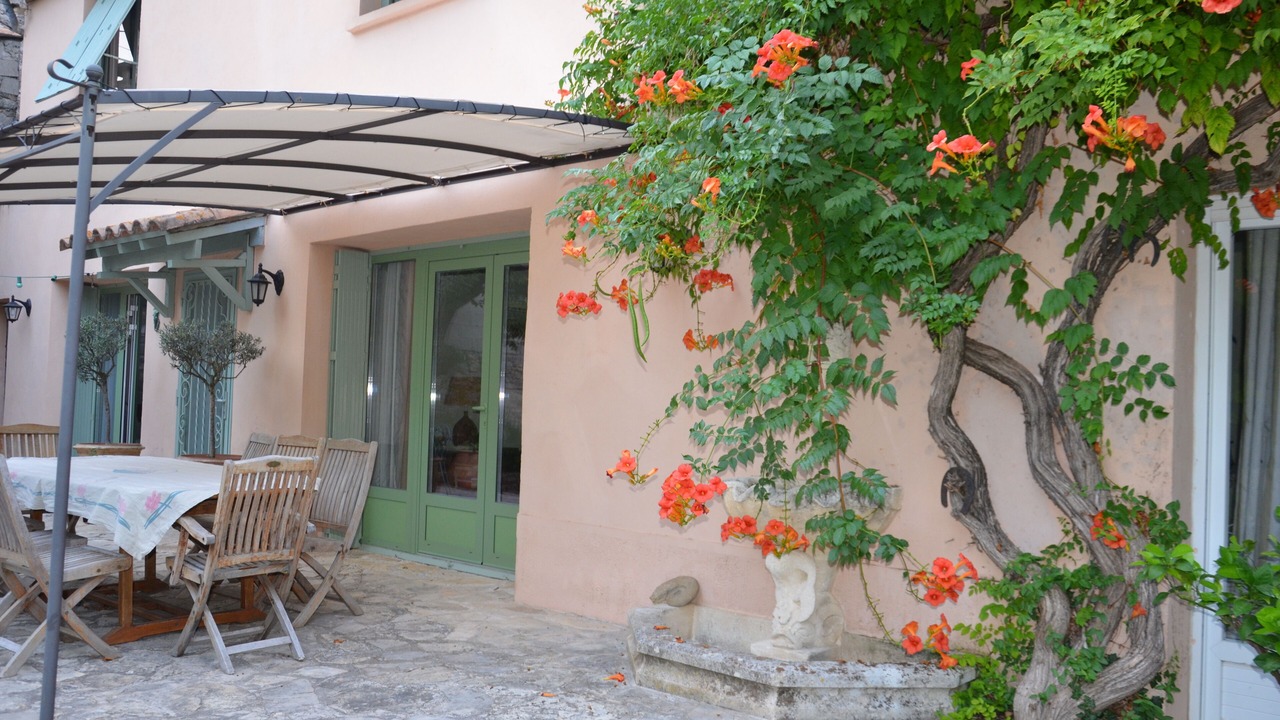 Photo of Outdoor in Beaulieu