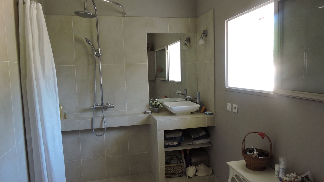 Photo of Bathroom in Beaulieu