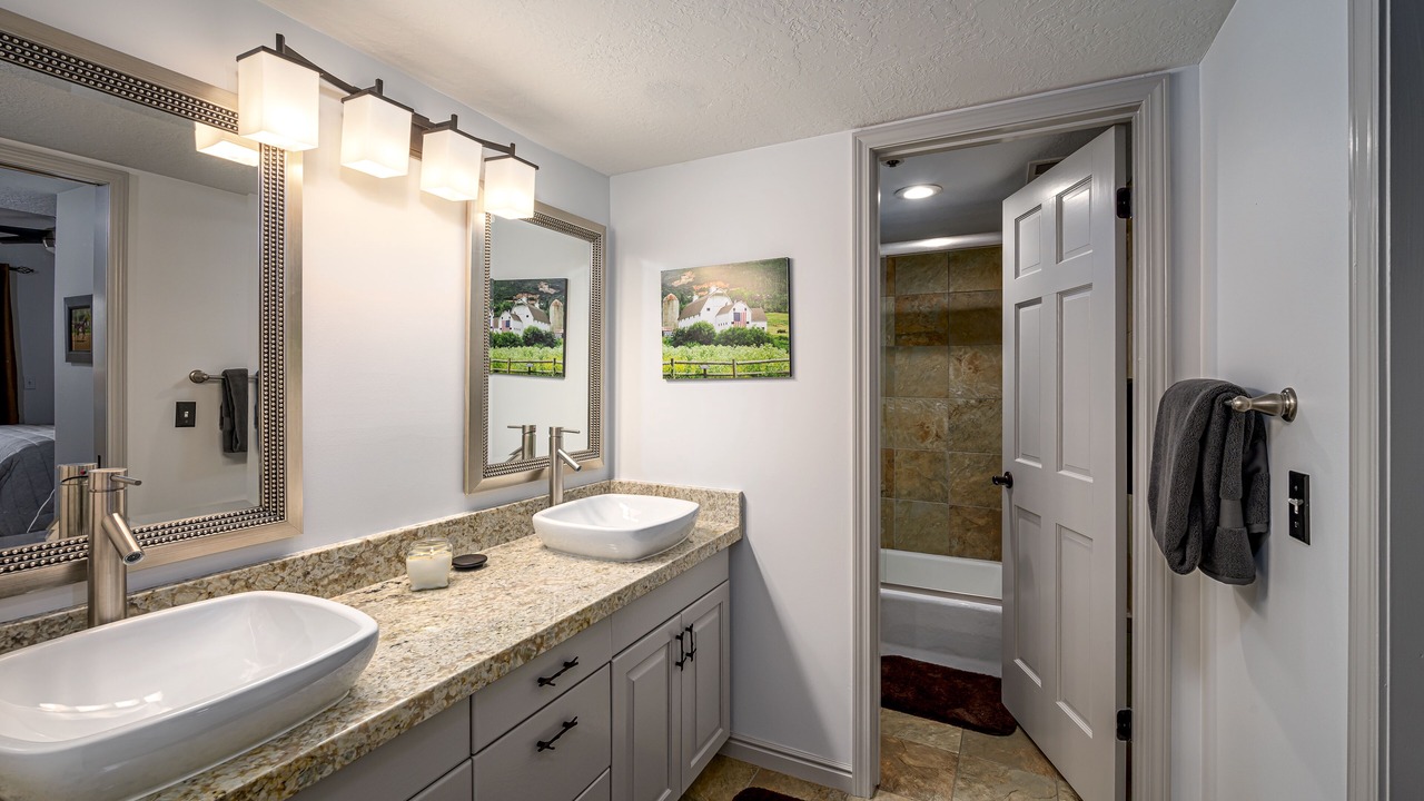 Photo of Bathroom in North Park City