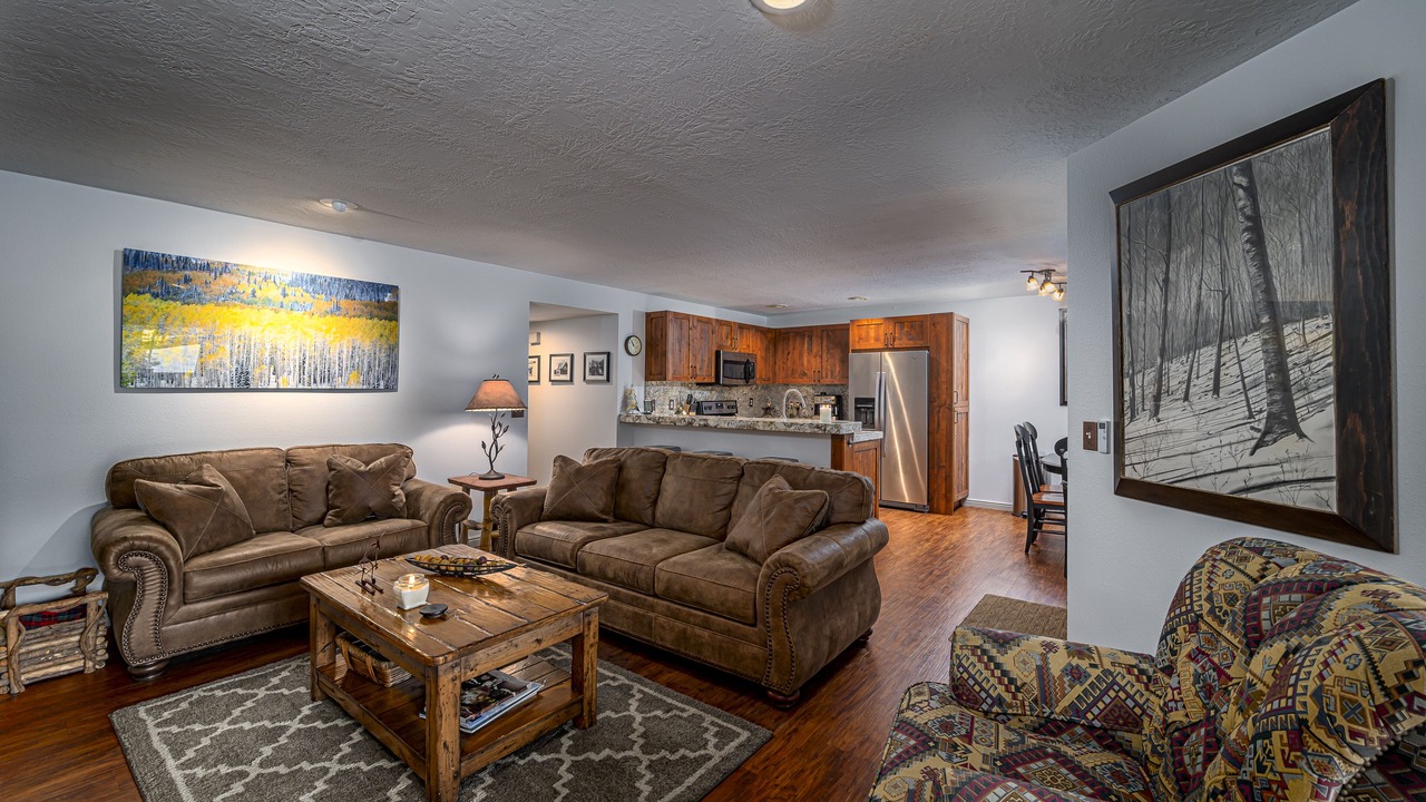 Photo of Livingroom in North Park City