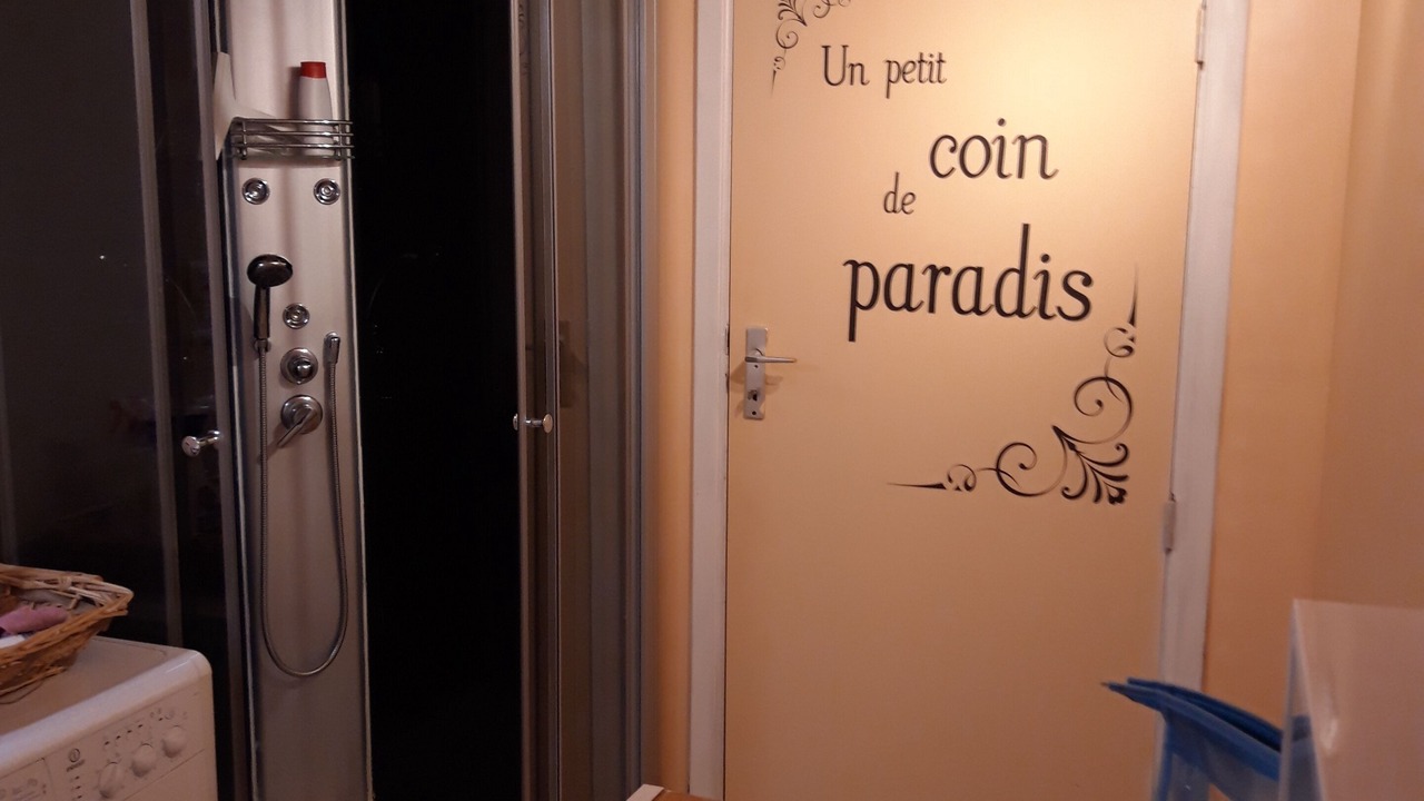 Photo of Bathroom in Ceret