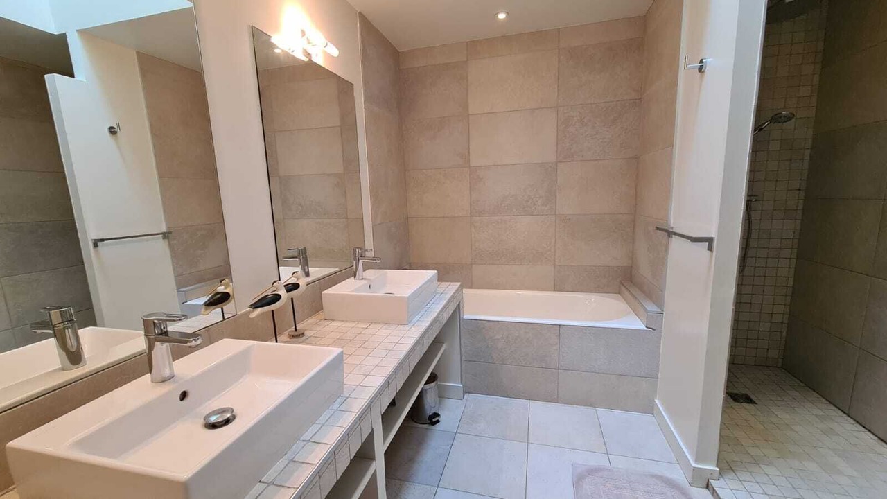Photo of Bathroom in La Flotte