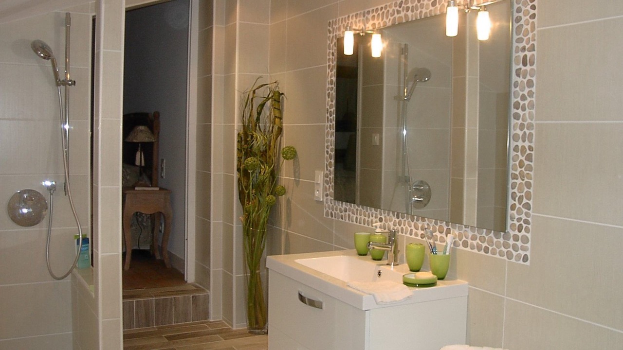 Photo of Bathroom in Pornichet