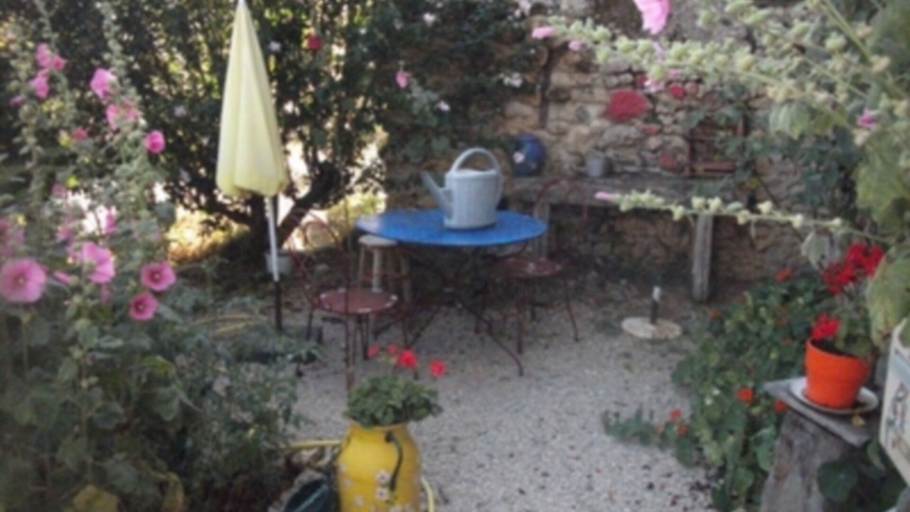 Photo of Outdoor in Chire-en-Montreuil