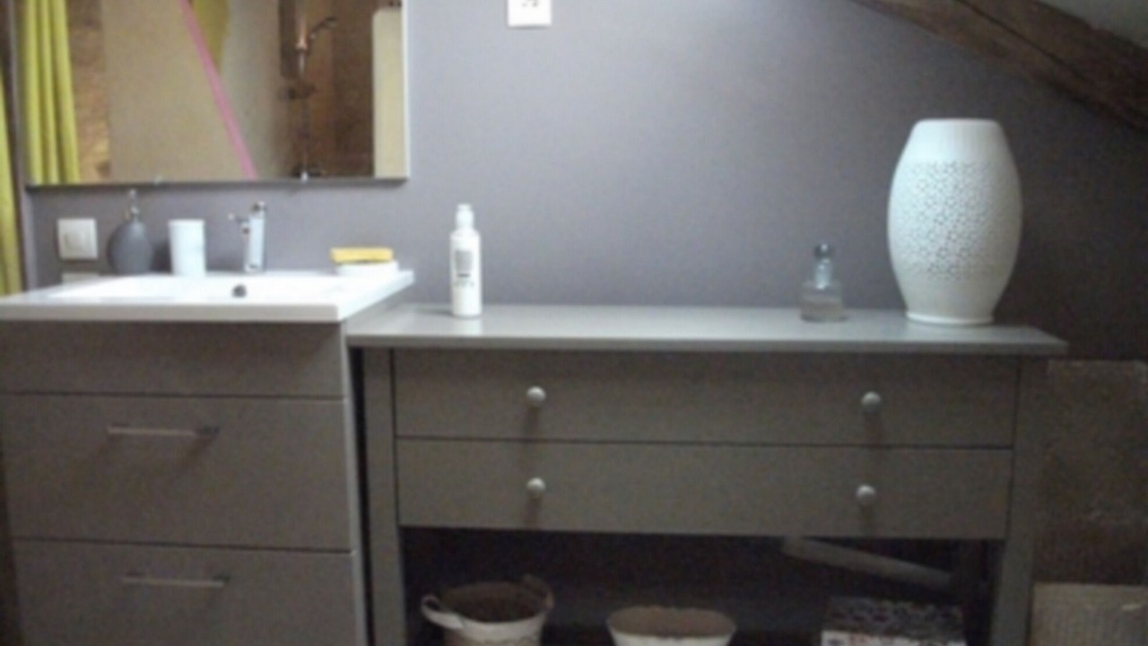 Photo of Bathroom in Chire-en-Montreuil