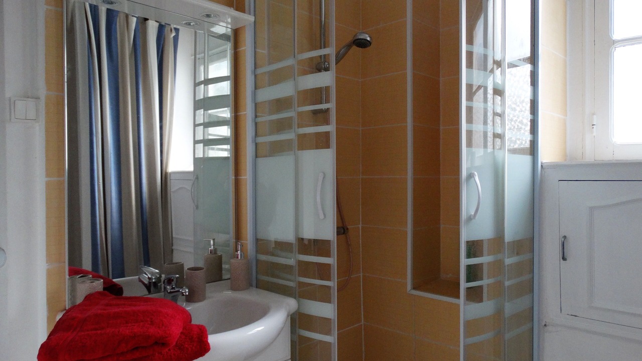 Photo of Bathroom in Saumur