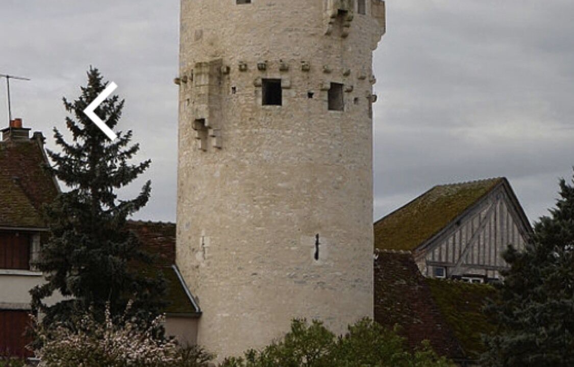 Photo of Others in Cravant