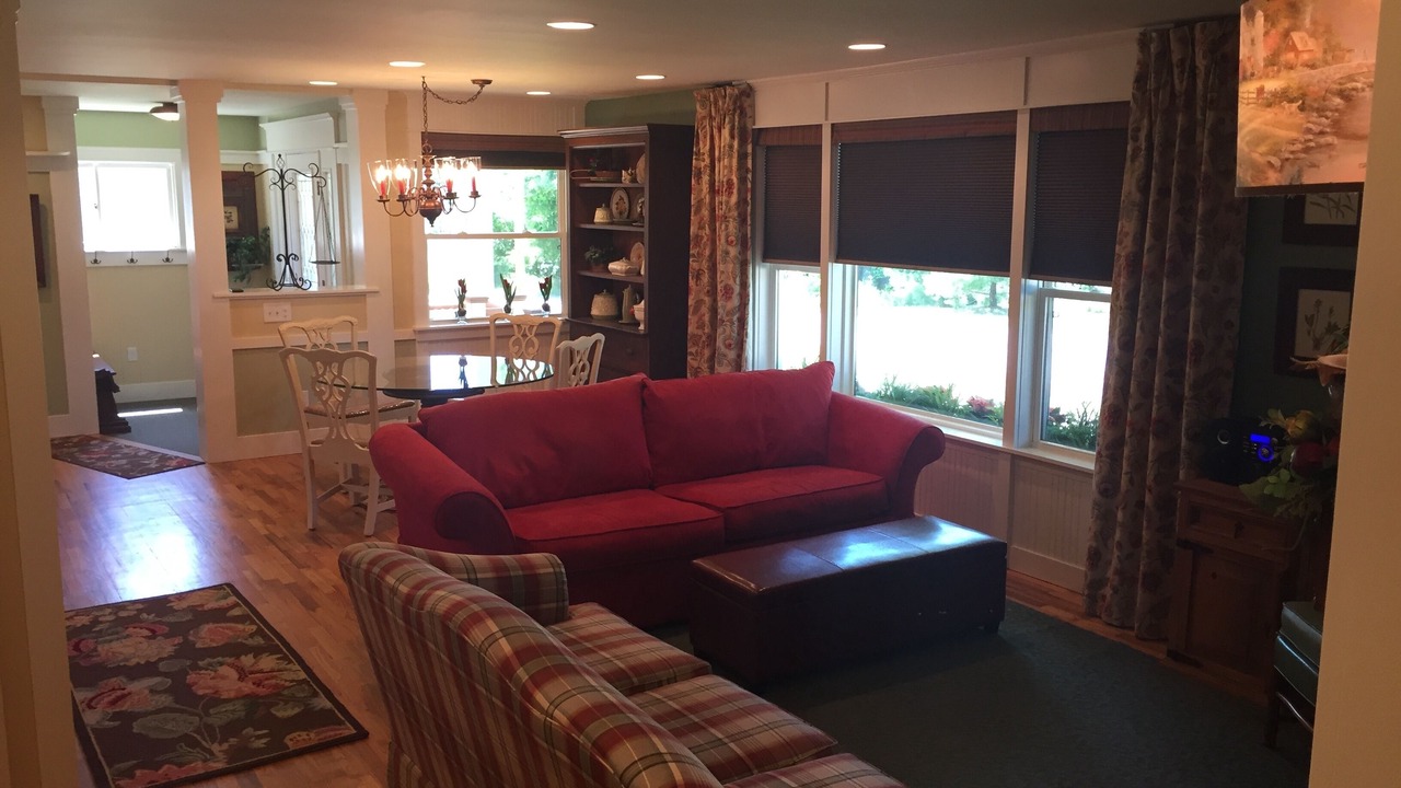 Photo of Livingroom in Boyne City